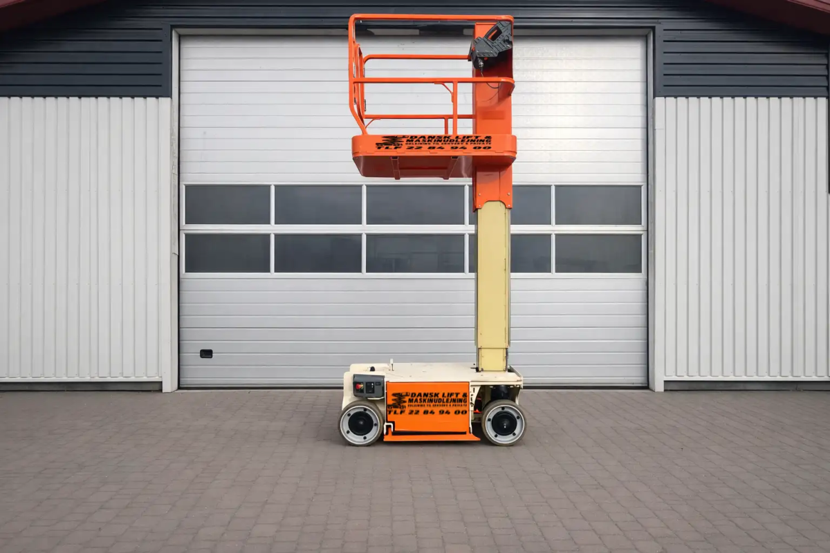 JLG 1230ES