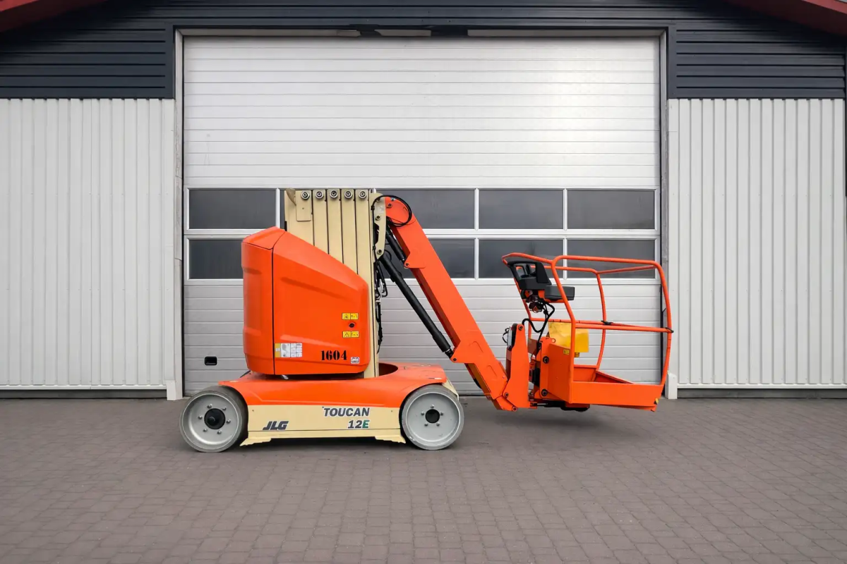 JLG Toucan 12E Plus