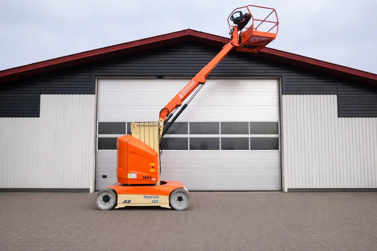 JLG Toucan 12E Plus
